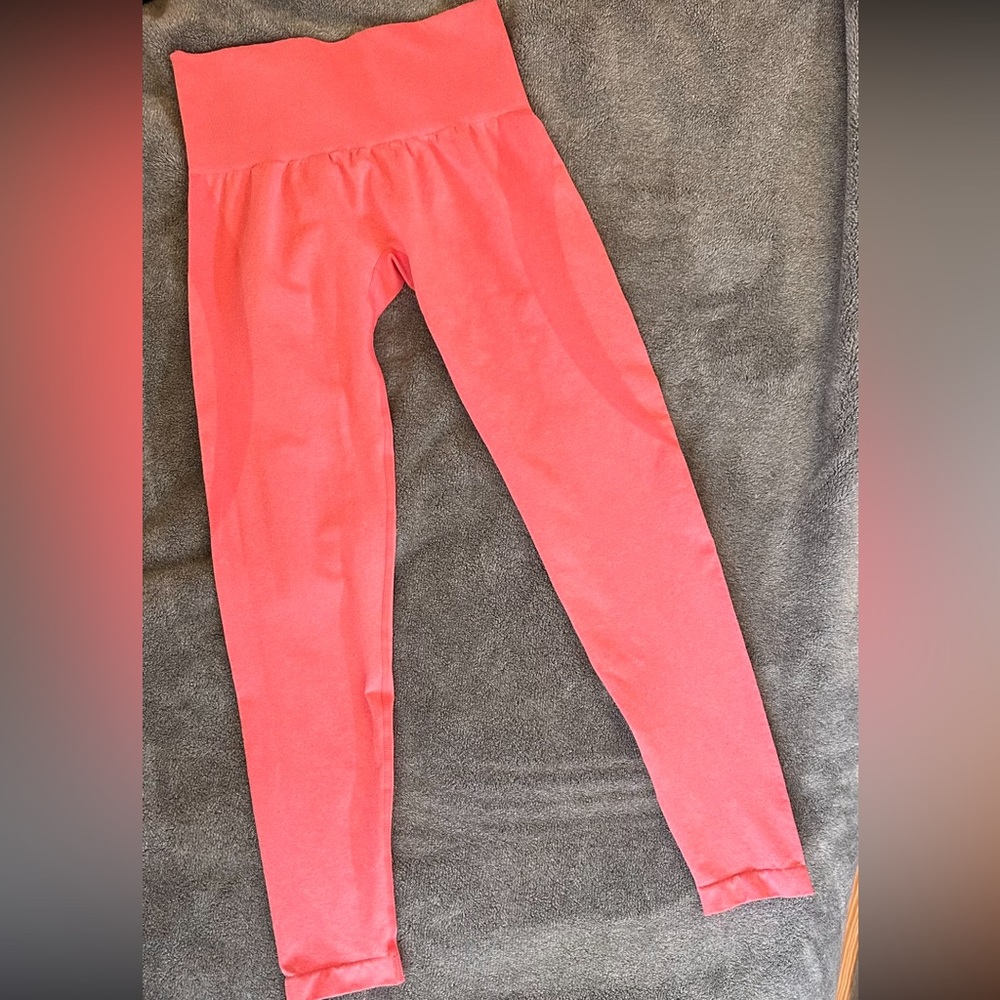 NVGTN Coral Contour Seamless Leggings (S) - Picture 2 of 3